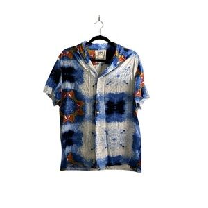Men’s button front shirt